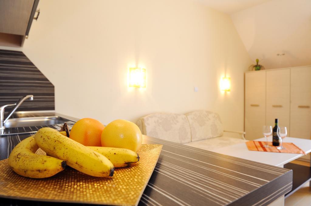 Hotel Iris Несебир Екстер'єр фото